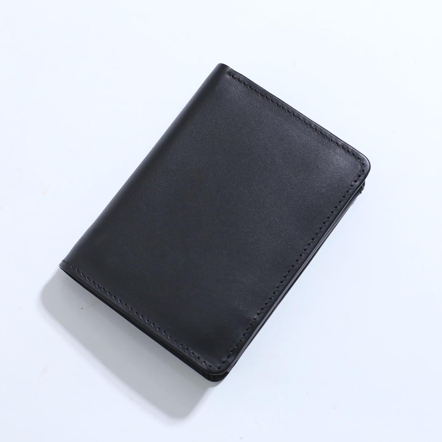 Urban Draak™ Multi-Pocket Leather Wallet – Zippered Compartments & Card Organizer