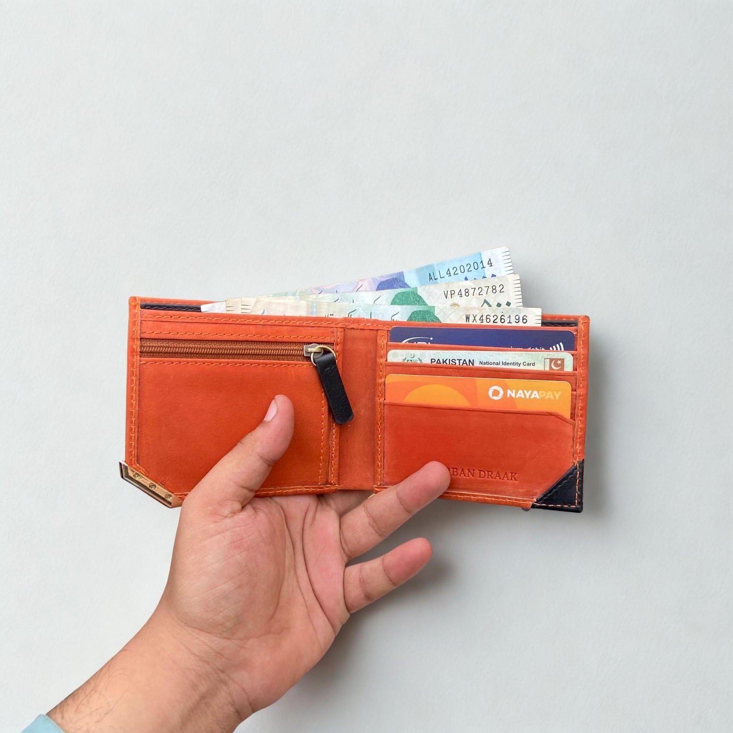 Urban Draak™ Classic Leather Wallet – Multi-Compartment with Coin Pocket & Metal Edge