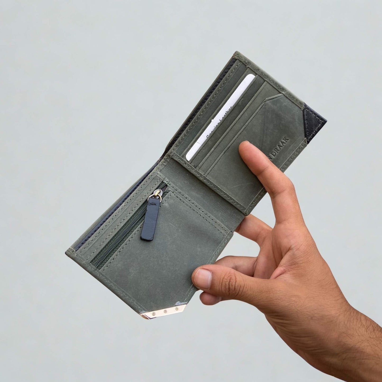Urban Draak™ Classic Leather Wallet – Multi-Compartment with Coin Pocket & Metal Edge